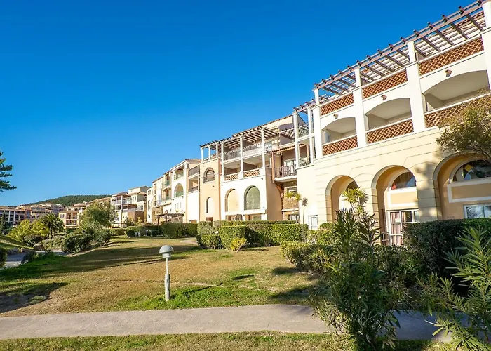 Le Village - C5 232 By Interhome Saint-Raphaël